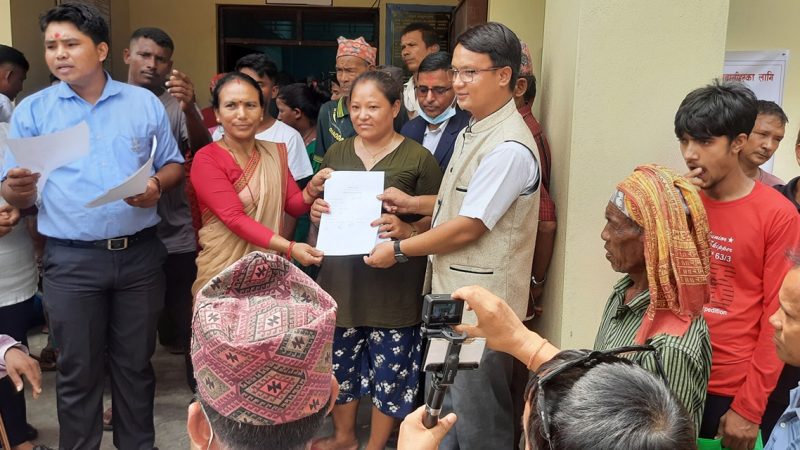राप्तीमा निस्सा वितरण कार्य सुरु : पहिलाे दिन ८ सय ७ घर परिवारलाई वितरण गरियाे