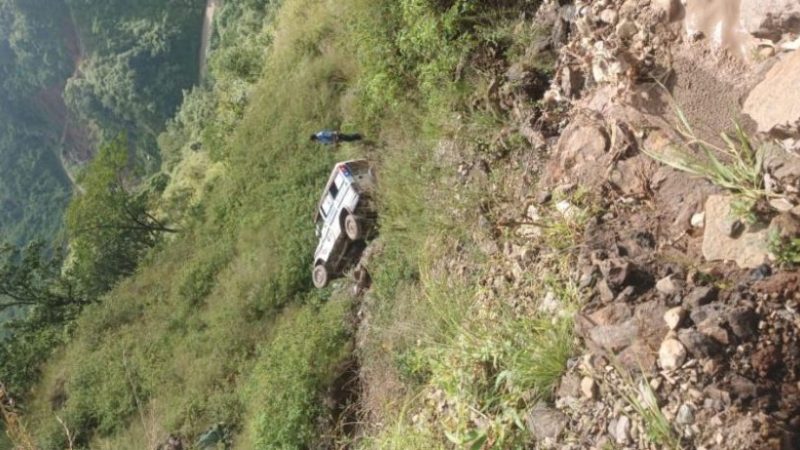 दाङमा एम्बुलेन्स दुर्घटना, चालक गम्भीर घाईते