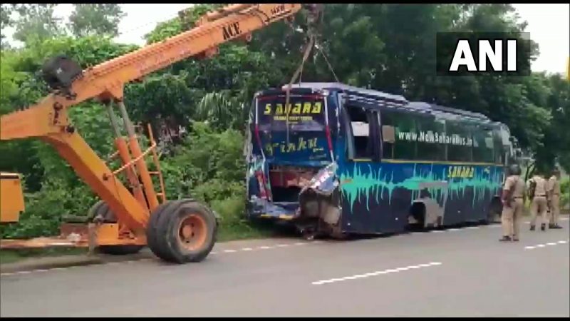 गोवा जाँदै गरेको बसलाई ट्रकले ठक्कर दिँदा चार नेपालीको मृत्यु