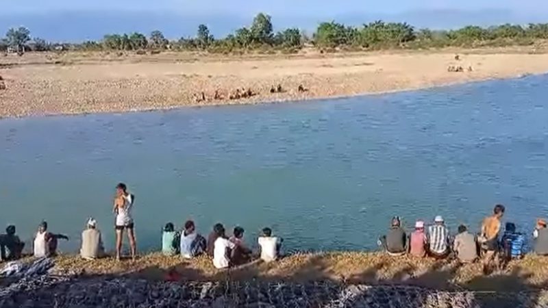 भेटिएनन् बबई नदीमा डुबेर बेपत्ता भएका दुई किशोरी, गोताखोरको टोली आउँदै