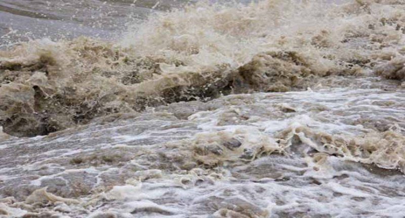 दाङमा लगातारको वर्षाका कारण आएकाे बाढीले ९ घर डुबानमा