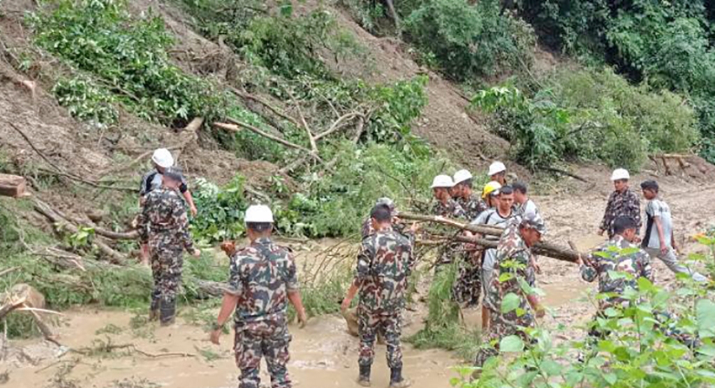 दाङकाे घोराही–लमही सडक एकतर्फी सञ्चालनमा