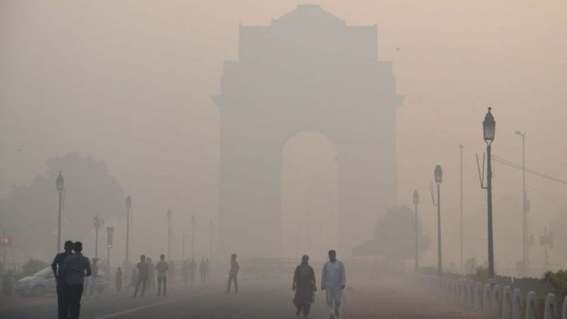 भारतको दिल्लीमा वायु प्रदूषणका कारण स्वास्थ्य सङ्कटकाल घाेषणा प्राथमिक विद्यालय बन्द
