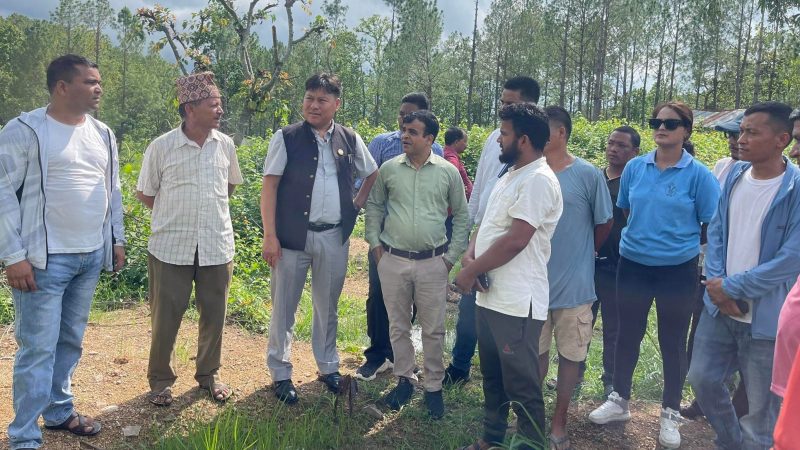 लुम्बिनी प्रदेशका अर्थमन्त्री मास्कीद्वारा सग्राम ब्यारेकको अवलोकन