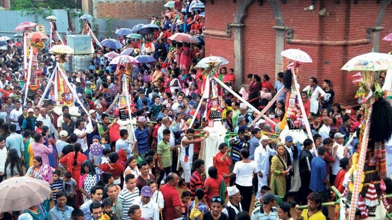 आज गाईजात्रा पर्व : दिवङ्गत आत्माको सम्झनामा विभिन्न शहरमा गाइँजात्रा निकालिदै