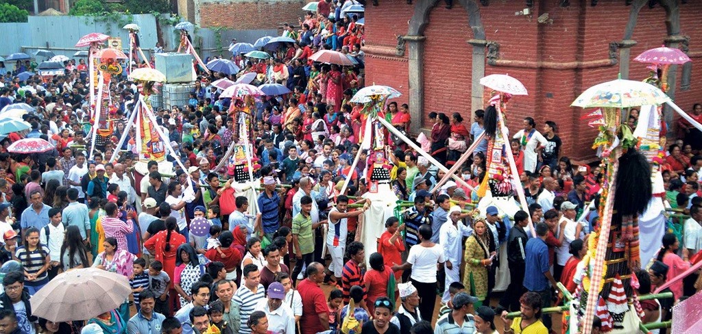 आज गाईजात्रा पर्व : दिवङ्गत आत्माको सम्झनामा विभिन्न शहरमा गाइँजात्रा निकालिदै