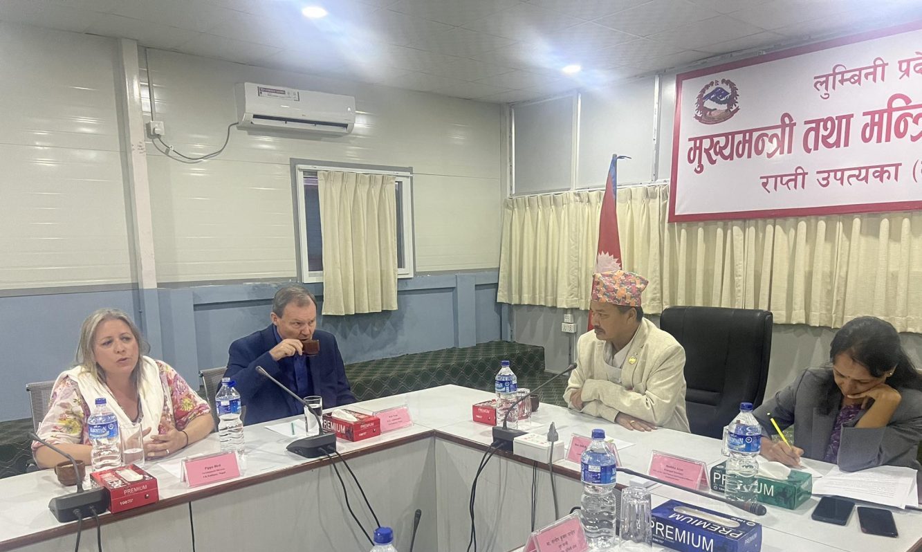 लुम्बिनी प्रदेशका मुख्यमन्त्री चौधरी र  बेलायती राजदूत बीच भेटघाट
