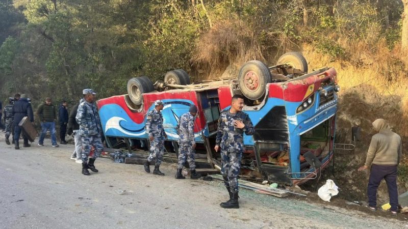 दाङको तुलसीपुर बस दुर्घटनाका  ३५ घाइतेहरु पहिचान खुल्यो