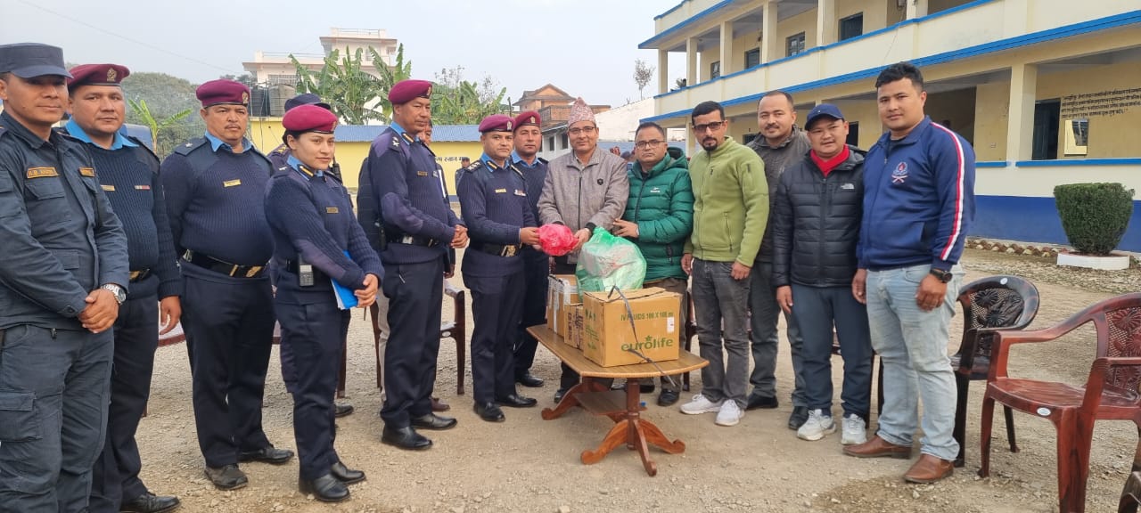 नेपाल औषधी व्यवसायी संघद्वारा स्वास्थ्य शिविरका लागि ७० हजार मुल्य बराबरको औषधी सहयोग