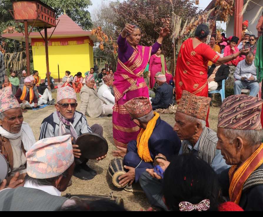 परम्परागत मौलिक संस्कृति संरक्षणका लागि देवीकाेटमा भजनकृतन कार्यक्रम