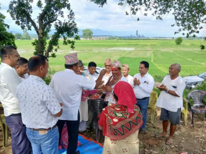 राजपुरमा ३६ जना माओवादीका नेता कार्यकर्ता पार्टी परित्याग गरी एमालेमा प्रवेश