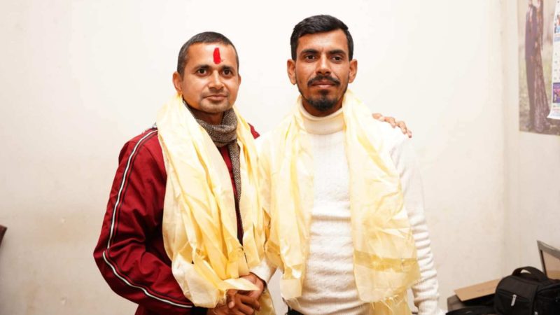 आशाका किरण संस्थाका अध्यक्ष बेल्वासे र प्रेस संयोजक गुप्तालाई बधाई तथा सम्मान