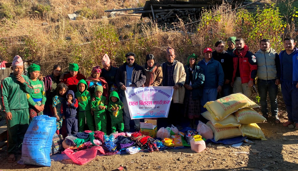 आशाका किरण संस्थाद्धारा रोल्पाका मृतक ५ घरपरिवारलाई राहत वितरण