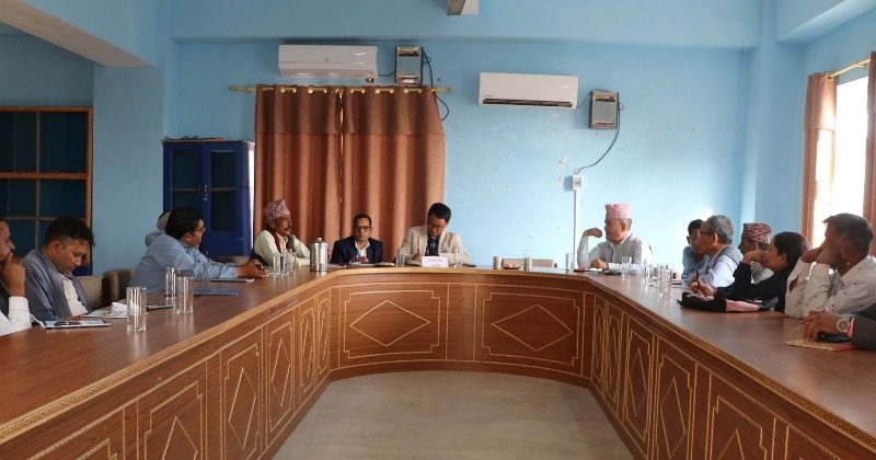 राप्तीमा प्रदेश र संघ सरकारसँग माग गरिने योजनाका विषयमा राजनीतिक दलहरूसँग छलफल