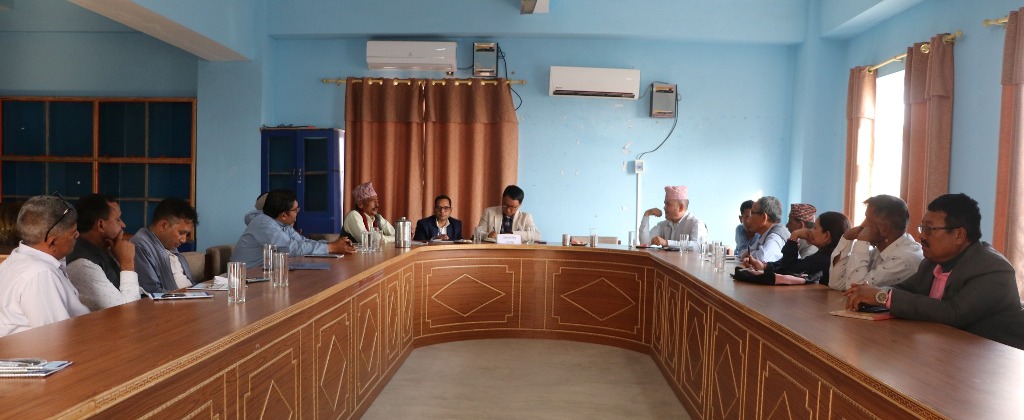 राप्तीमा प्रदेश र संघ सरकारसँग माग गरिने योजनाका विषयमा राजनीतिक दलहरूसँग छलफल