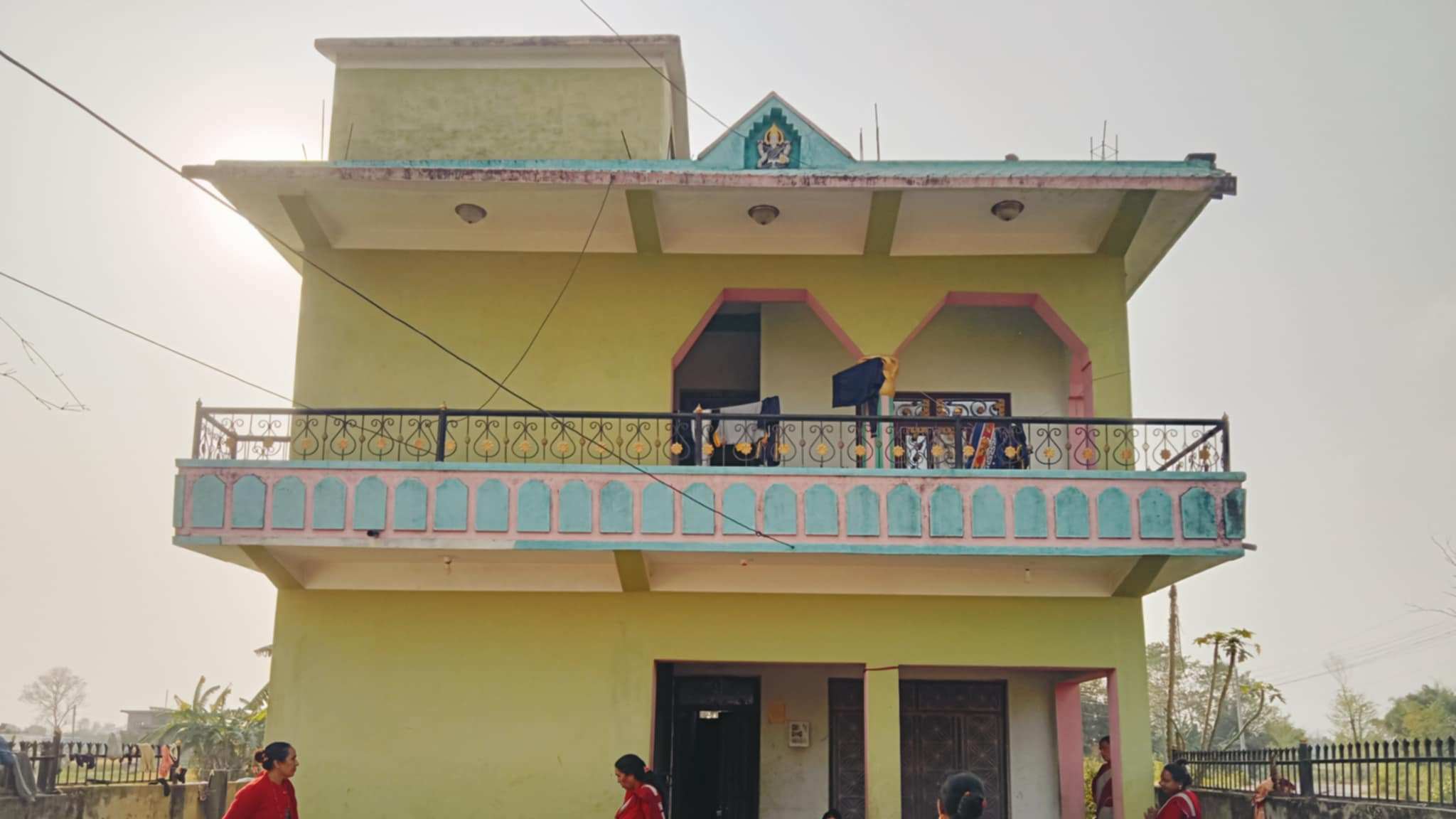 छोट्की सिसहनियाँ निवासी गौतमको घरबाट नगद ५० हजार सहित २० तोला सुन चोरी