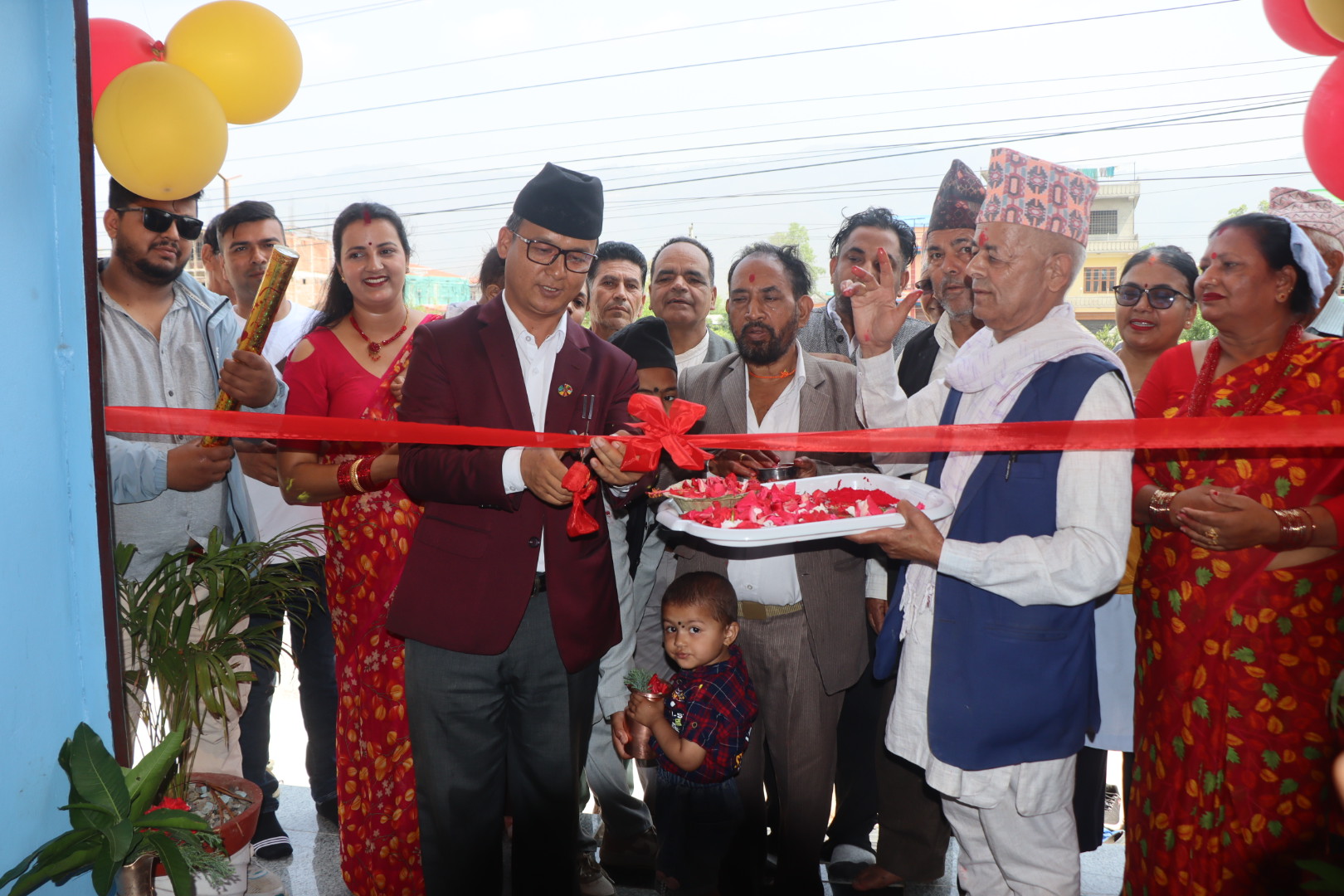 दाङकाे राप्ती गाउँपालिका-३, मसुरीयामा सुविधा सम्पन्न जय दुर्गा देवी होटल सञ्चालनमा