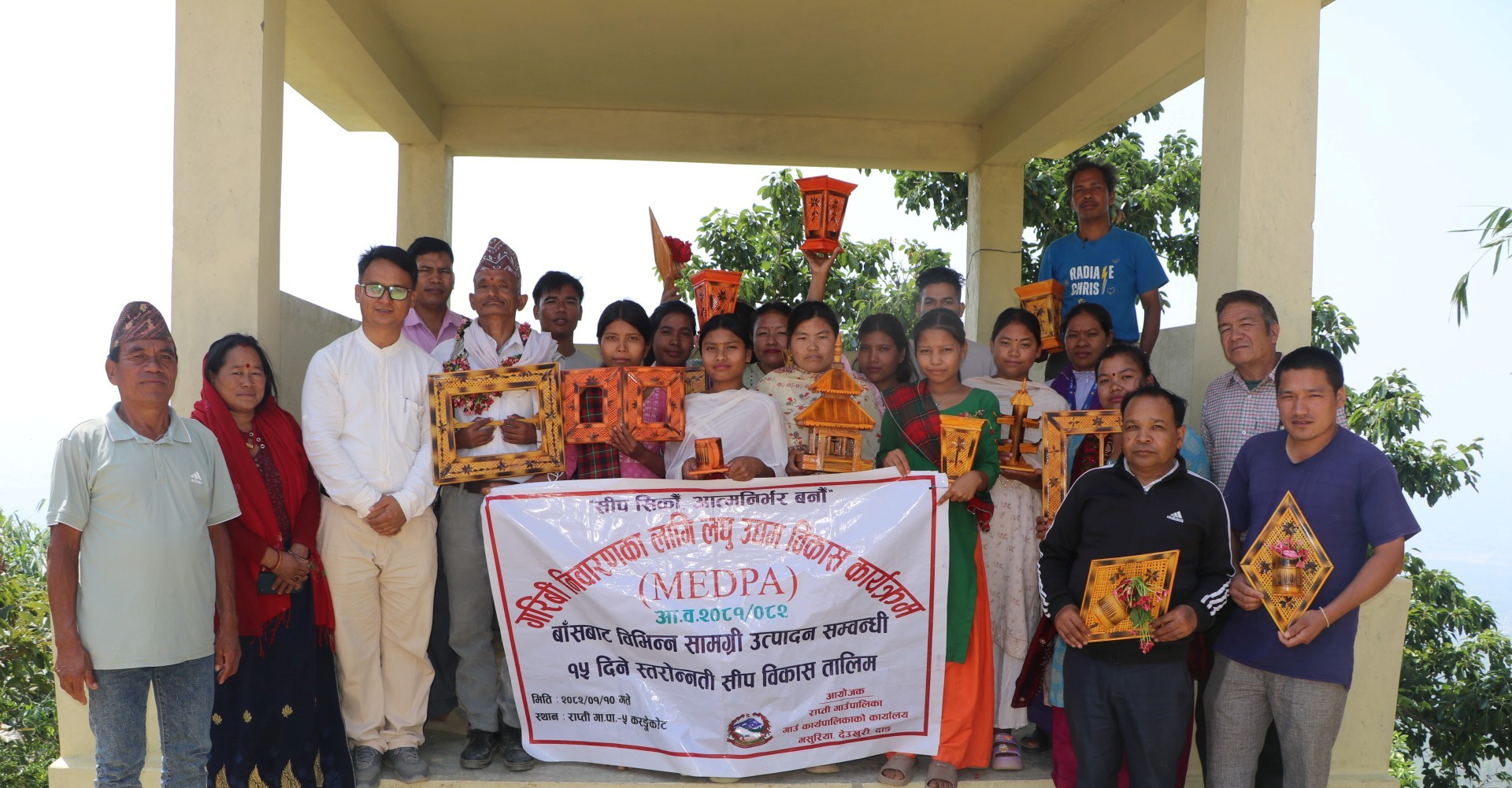 राप्ती गाउँपालिकाले युवालाई उद्यम सँग जोड्दै : करङ्गेकोटमा बाँसको सामग्री उत्पादन