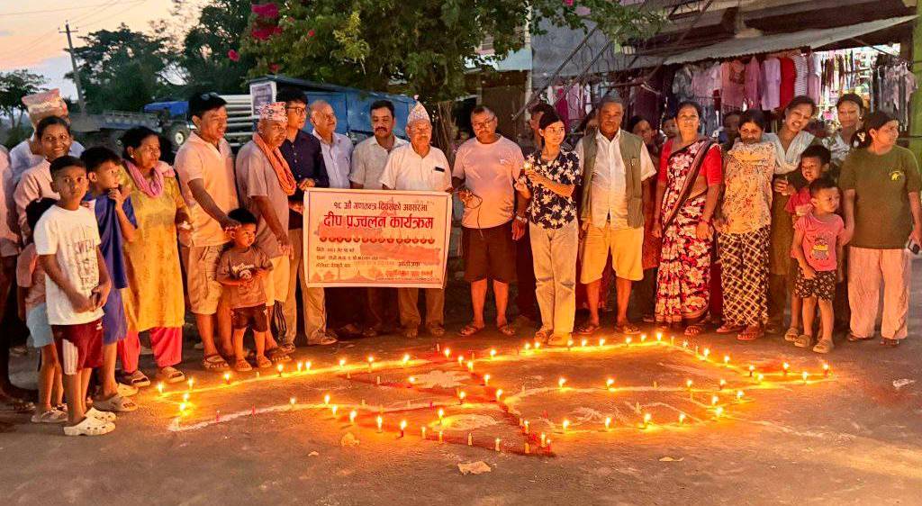 राप्ती चेम्बर अफ कमर्सले दीप प्रज्वलन गरेर मनायो गणतन्त्र दिवस