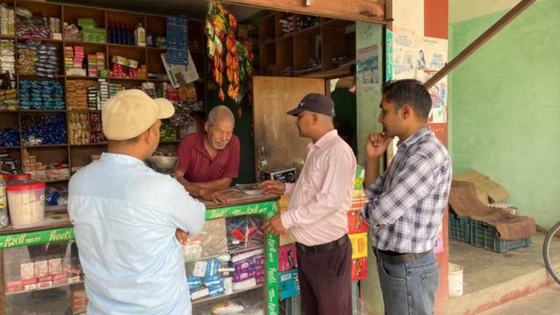 व्यवसायीहरूको समस्या सुन्न राप्ती उद्योग वाणिज्य संघ ‘घरदैलो कार्यक्रम’ गर्दै