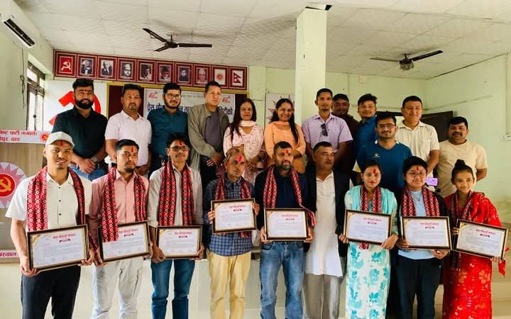 प्रेस चाैतारीद्वारा श्रमिक दिवसको अवसरमा लुम्बिनीका ४० जना सञ्चार श्रमिक सम्मानित