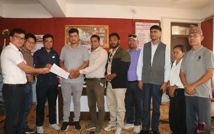 पत्रकारको पेशागत हकहितको सुरक्षाको माग गर्दै प्रेस सेन्टर नेपालले बुझायो प्रदेश सरकारलाई ज्ञापनपत्र