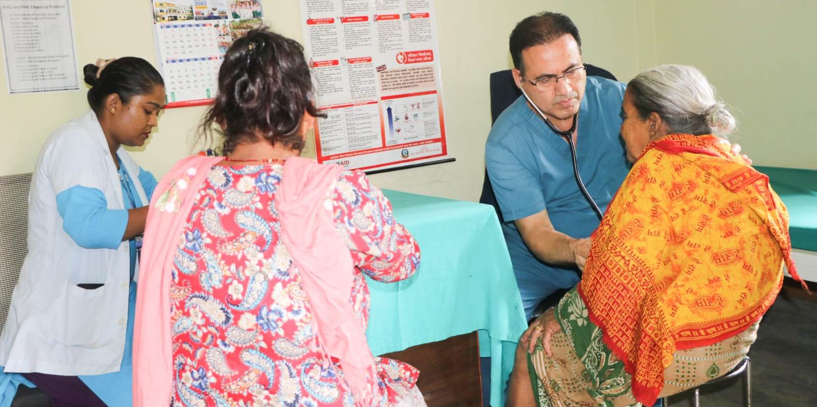 ज्येष्ठ नागरिकसँग अध्यक्ष कार्यक्रम : राप्ती–२ मा ज्येष्ठ नागरिकको निशुल्क स्वास्थ्य परीक्षण