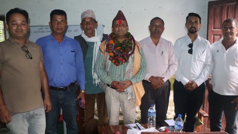 डिभिजन वन कार्यालय देउखुरीका प्रमुख पंङ्गेनीलाई गढवाकाे कुलपानीमा स्वागत