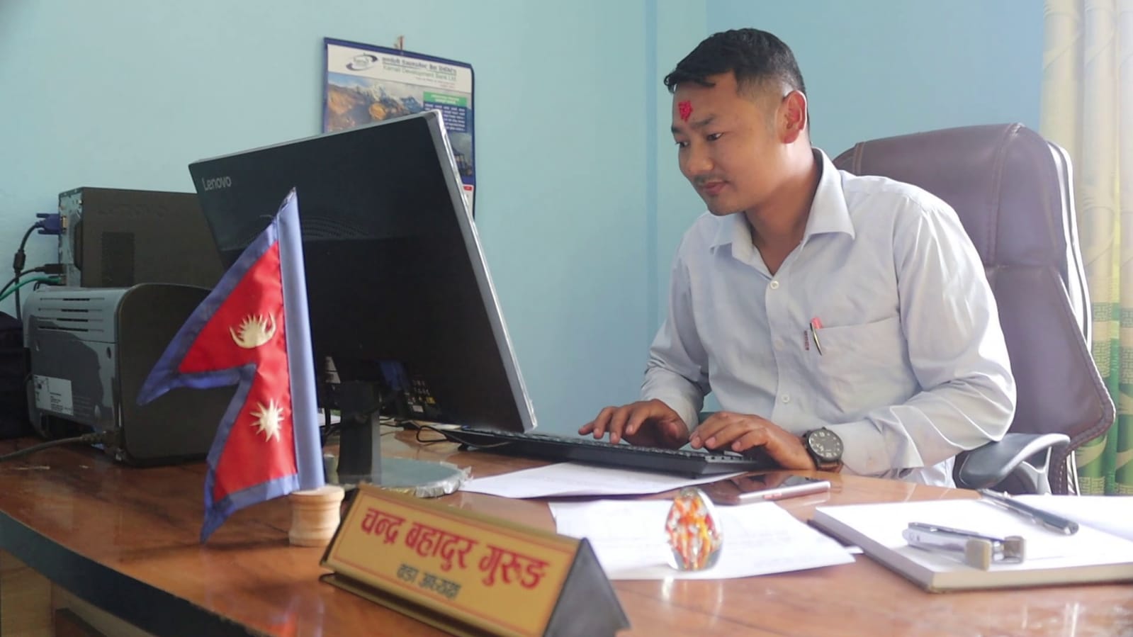 विदेशीयका राप्ती-८ का वडा अध्यक्ष गुरूङ वडाबासीकै मायाले स्वदेश फर्किए