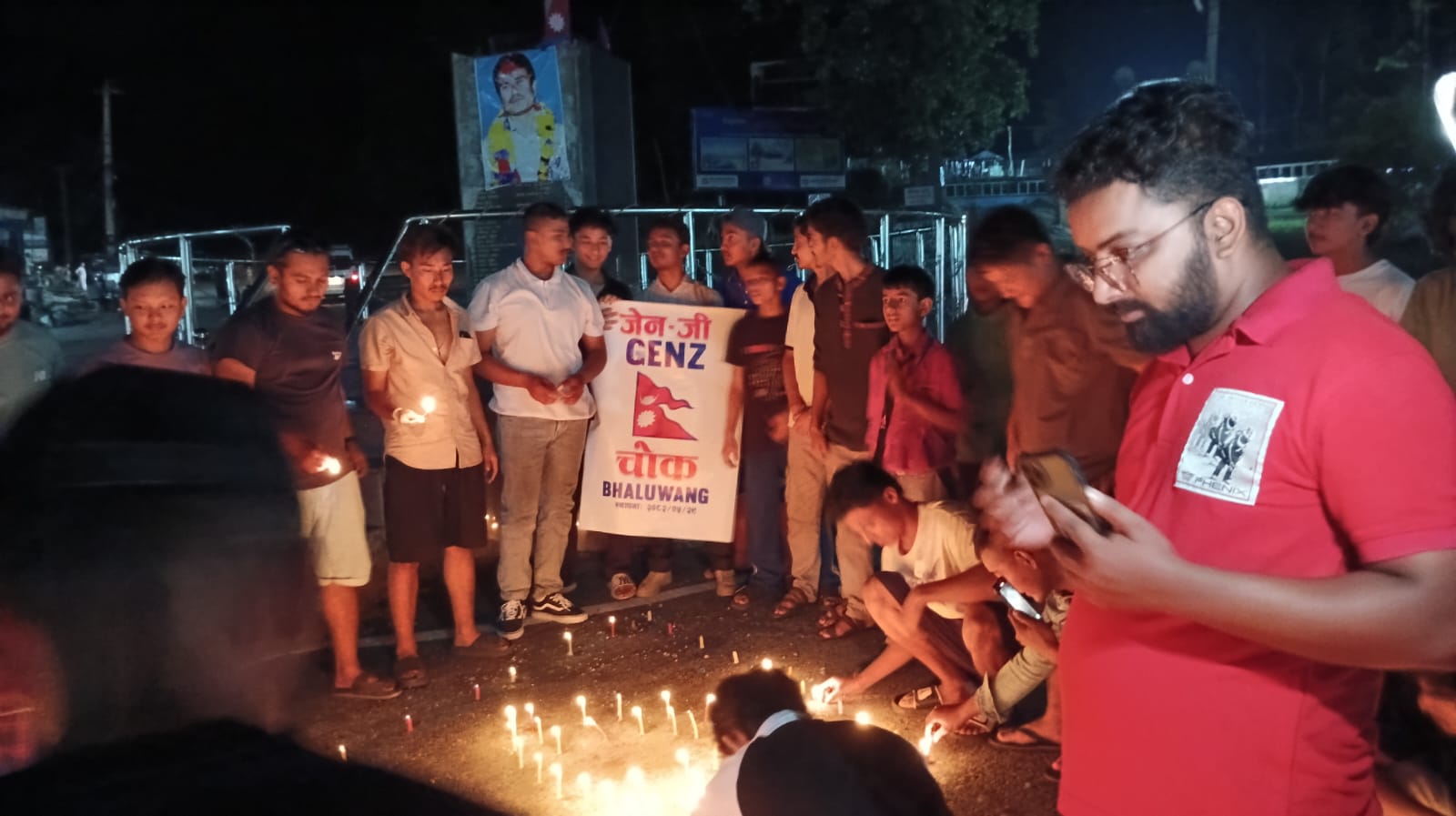 भालुवाङमा श्रद्धाञ्जलीसभा तथा दीप प्रज्वलन : तीनकुने चोकलाई ‘जेनजी चोक’ नामाकरण