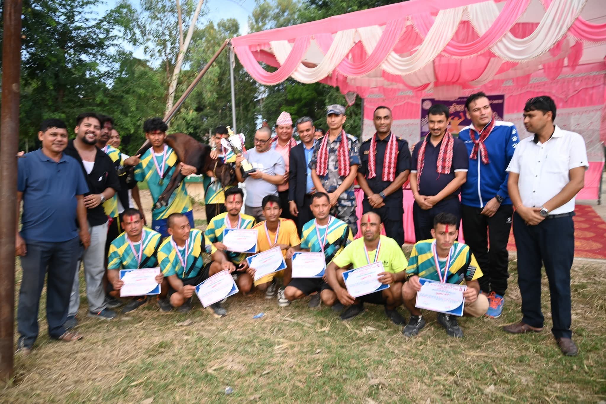 गोरखा मोेडेल स्कुलद्वारा तेस्रो दशैंमिलन भलिबल प्रतियोगिता सम्पन्न : गढवा प्रथम