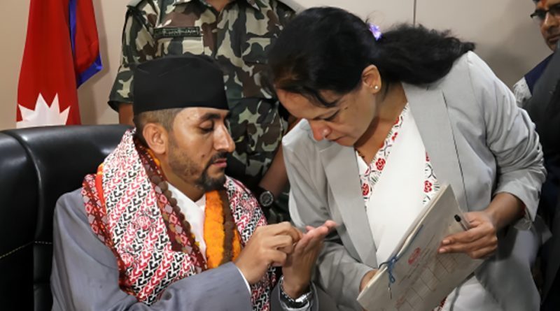 कर्मचारीले तयार पारेको पहिलो निर्णयमा सञ्चारमन्त्रीले गरेनन् हस्ताक्षर