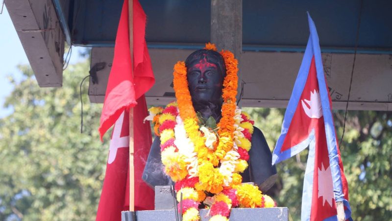 दाङको भालुवाङ पुल्चाेकमा सहिद कृष्णसेन इच्छुकको शालिक पुनःस्थापना