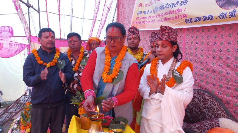 गढवा-४ छोट्की पर्सेनीमा महायज्ञ सुरू, संकलित रकमले धर्मशाला र शिव मन्दिर निर्माण गरिने