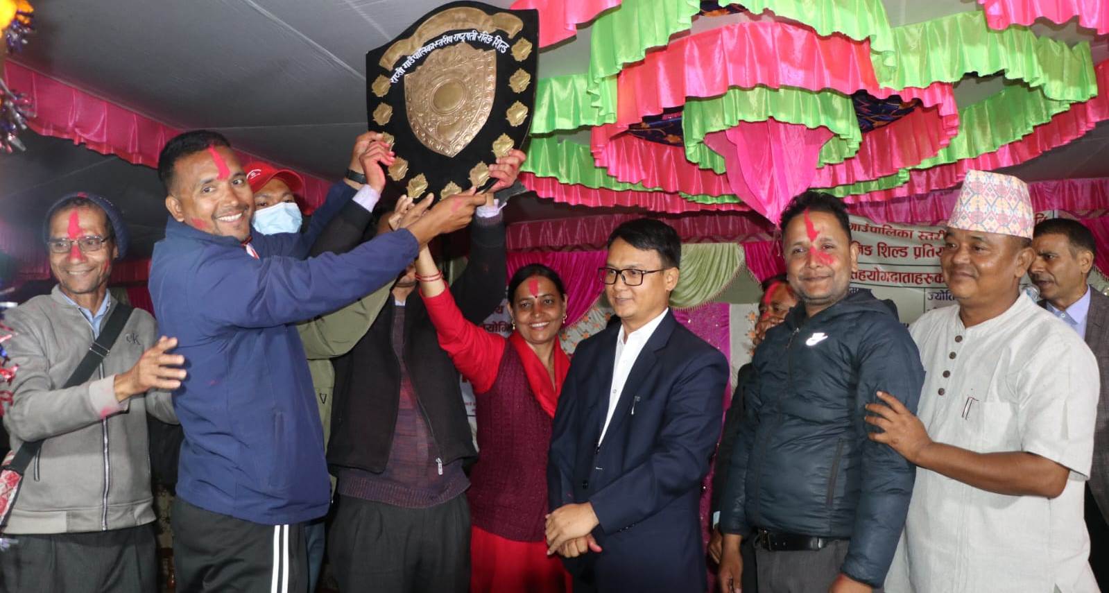 राप्तीमा सञ्चालित राष्ट्रपति रनिङ शिल्डको उपाधी आदर्श नमुना मावि लालमटियालाई