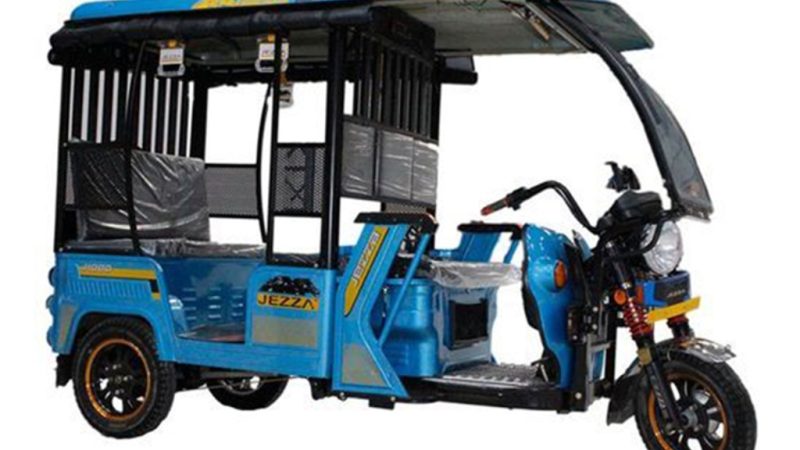 सिटी रिक्सा चालकलाई वैकल्पिक माध्यमबाट लाइसेन्स दिन माग