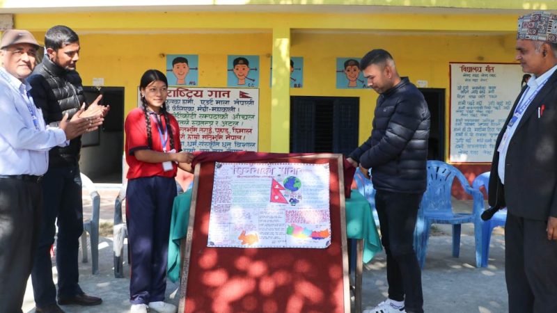 दुर्गा भवानी आधारभूत विद्यालयका विद्यार्थीहरूले सुरु गरे भित्ते पत्रिका प्रकाशन