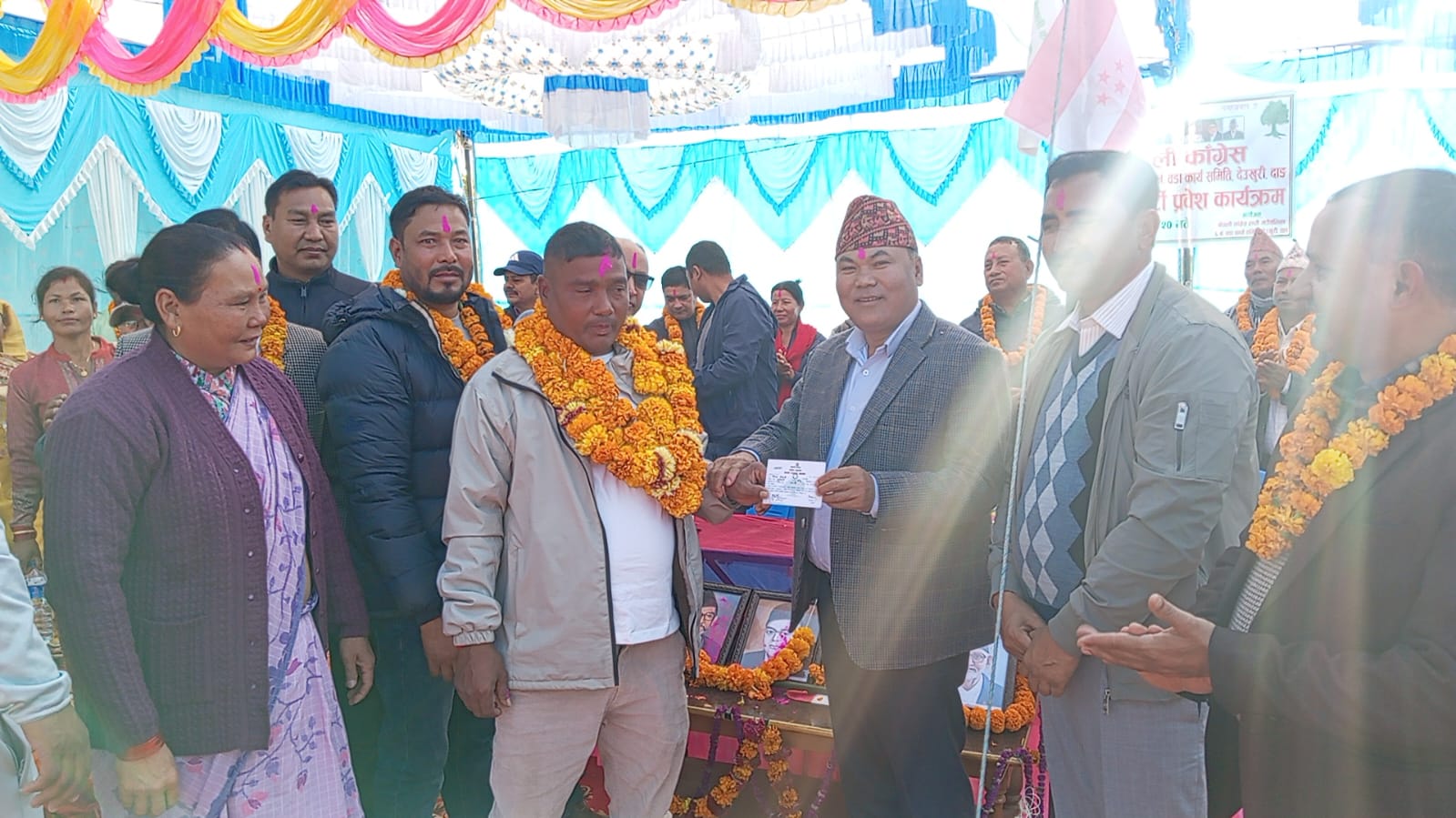 राप्तीमा १ सय बढी नेता कार्यकर्ता नेपाली कांग्रेसमा प्रवेश, ६ नम्बर वडा कांग्रेसमय बन्दै 