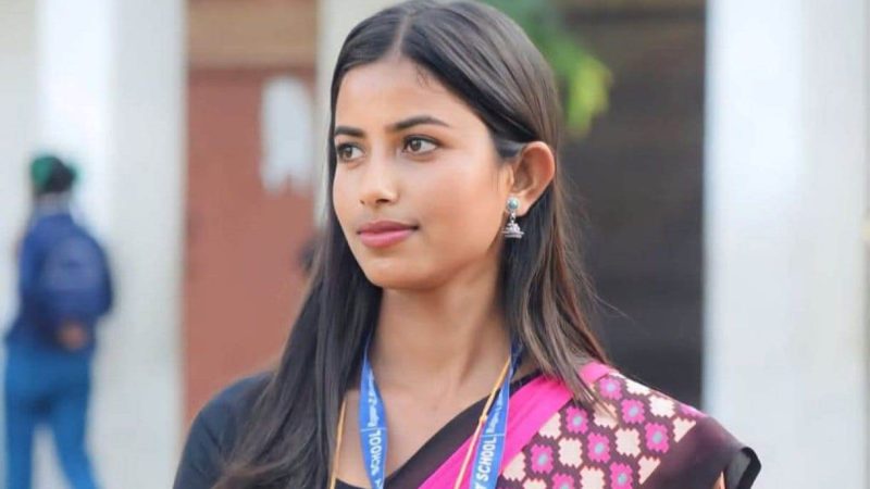 राजपुर–३ भैसहवाकी रक्षाकुमारी यादव २० वर्षकै उमेरमा प्रधानाध्यापककाे जिम्मेवारी