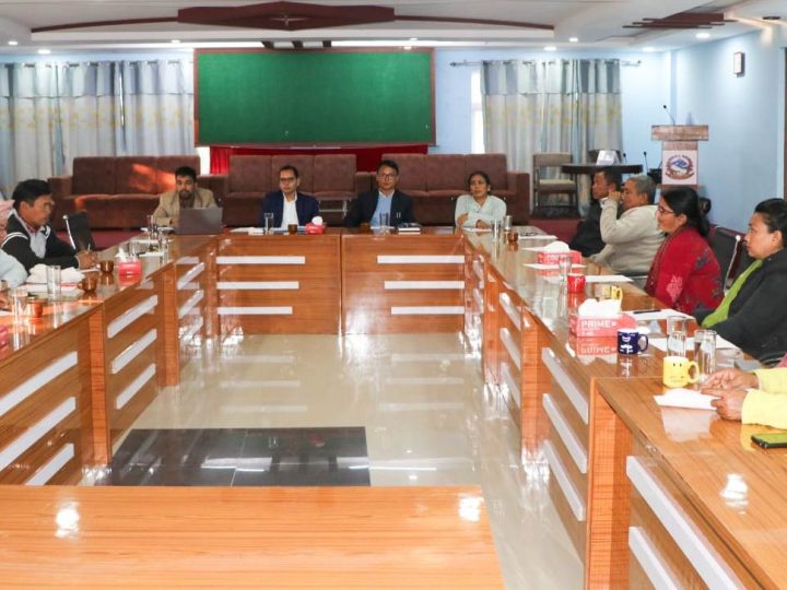 राप्ती गाउँपालिका कार्यपालिकाको बैठक : ‘युथ हिरो अवार्ड’ सञ्चालन गर्ने