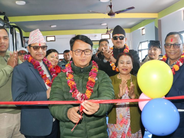 देउखुरीको राप्ती-४, मौरीघाटमा इनाेभेटिभ फिटनेस एण्ड जिम सेन्टरको उद्घाटन
