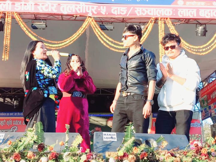 लमही महोत्सवको आठौं दिन : पशुपति शर्मा, विमता घर्ती मगर र शोभा त्रिपाठीको प्रस्तुती