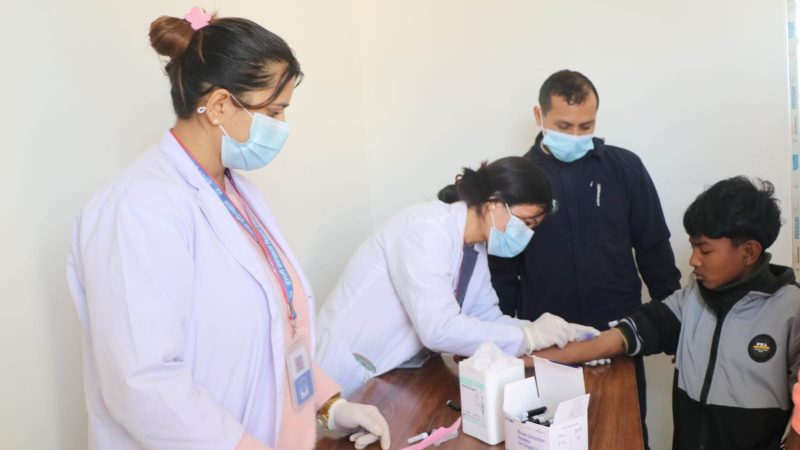 राप्तीमा वृहत सिकलसेल जाँच शिविर : ५ सय बढीले लिए स्वास्थ्य सेवा