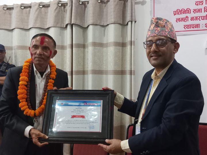 दाङ-१ मा कांग्रेसका योगेन्द्र चाैधरीलाई भारी मतले हराउँदै रास्वपाका देवराज पाठक विजयी