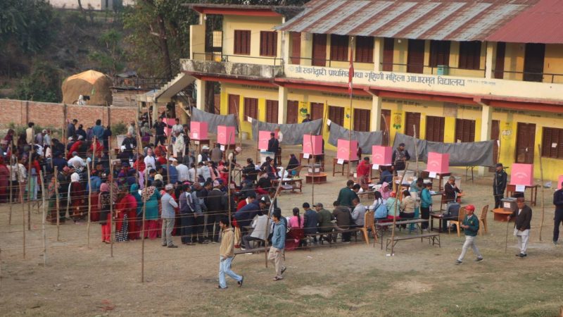 दाङमा ५८.३३ प्रतिशत मत खस्याे