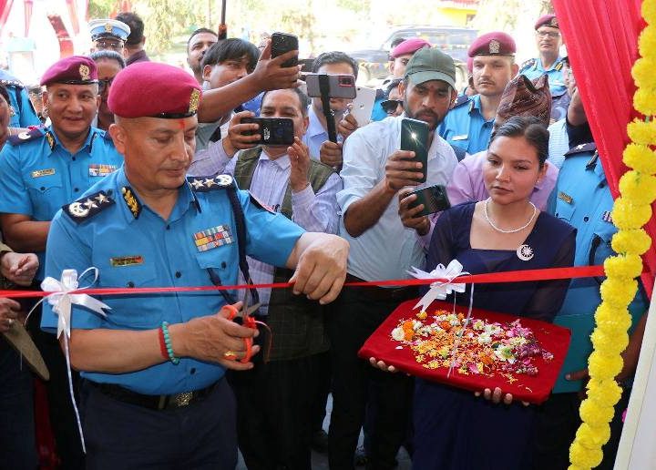 देउखुरीकाे गढवामा महिला, बालबालिका तथा ज्येष्ठ नागरिक सेवा केन्द्रकाे भवन उद्घाटन
