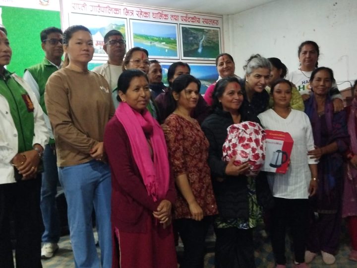 मातृभूमि सेवा केन्द्रद्वारा राप्तीमा सञ्चालित १ महिने निशुल्क योगा तथा जुम्बा फिटनेस कार्यक्रमको समापन