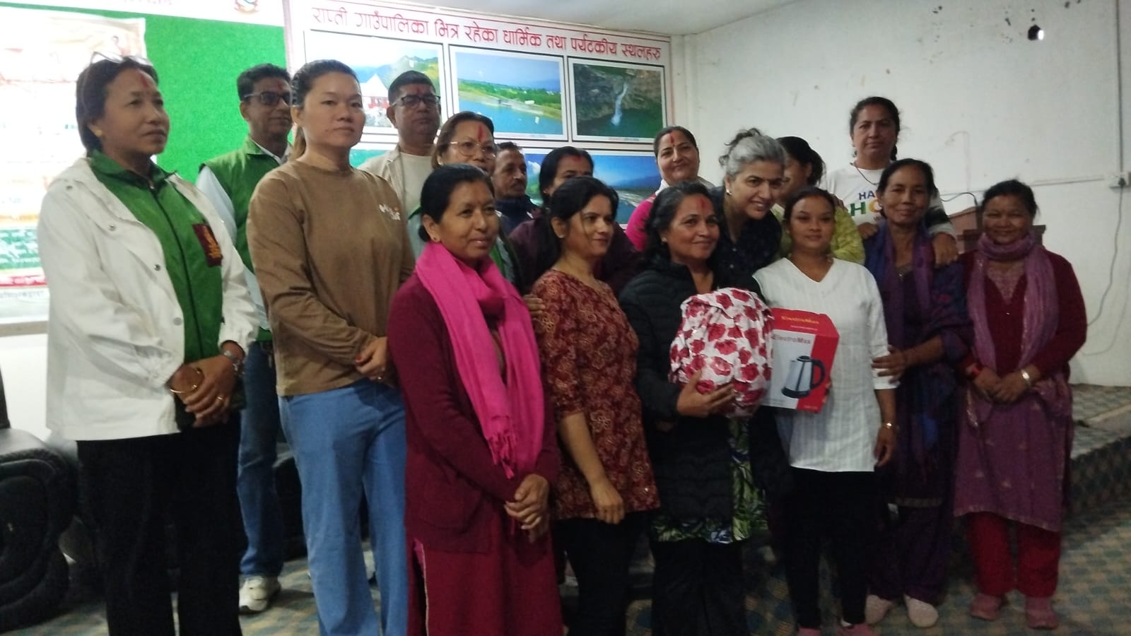 मातृभूमि सेवा केन्द्रद्वारा राप्तीमा सञ्चालित १ महिने निशुल्क योगा तथा जुम्बा फिटनेस कार्यक्रमको समापन