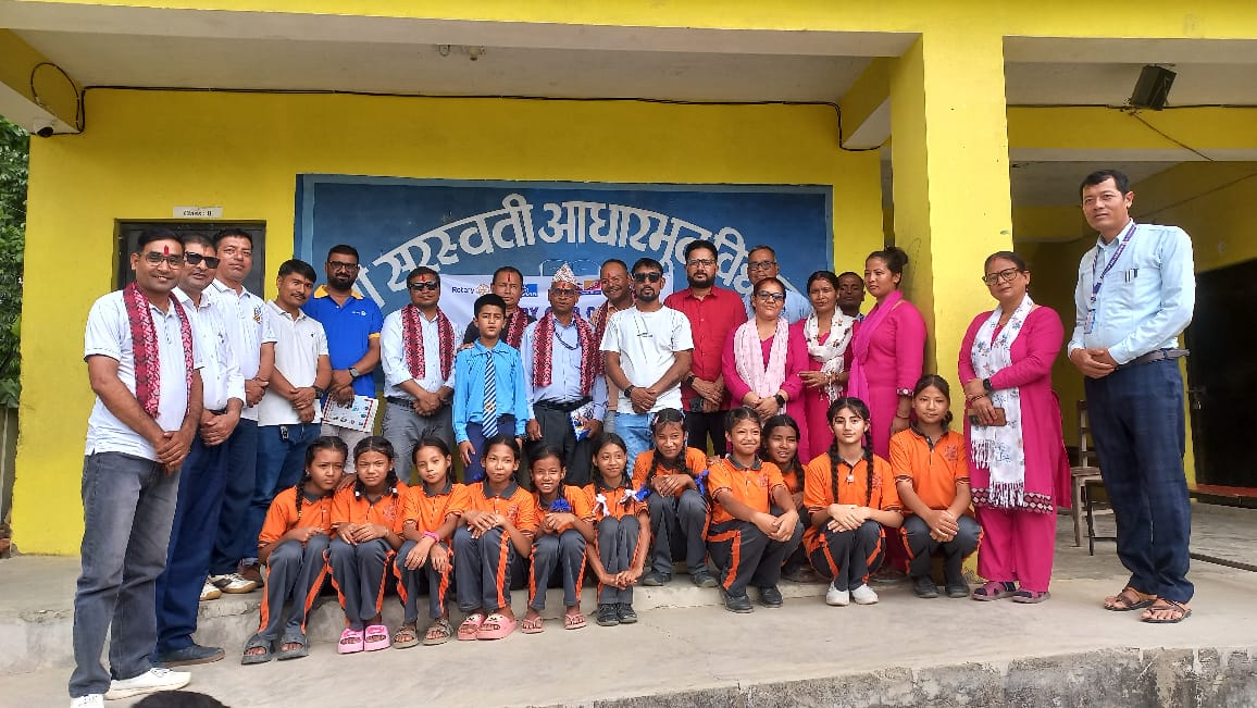 रोटरी क्लव अफ राप्तीद्वारा विद्यालयलाई ५५ हजार बराबरको वायु स्टेण्ड फिल्टर हस्तान्तरण