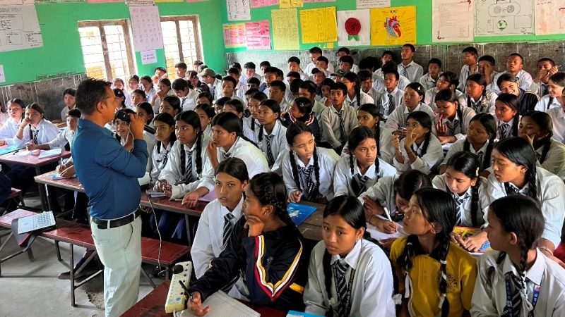 विद्यालयमा बढ्दै लागूऔषधको जोखिम : आशाका किरण संस्थाद्धारा सचेतना कार्यक्रम